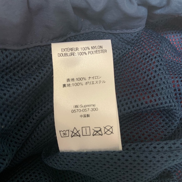 Supreme 2-Toned Zip Up Navy
F/W 2018 size M - Picture 5 of 5